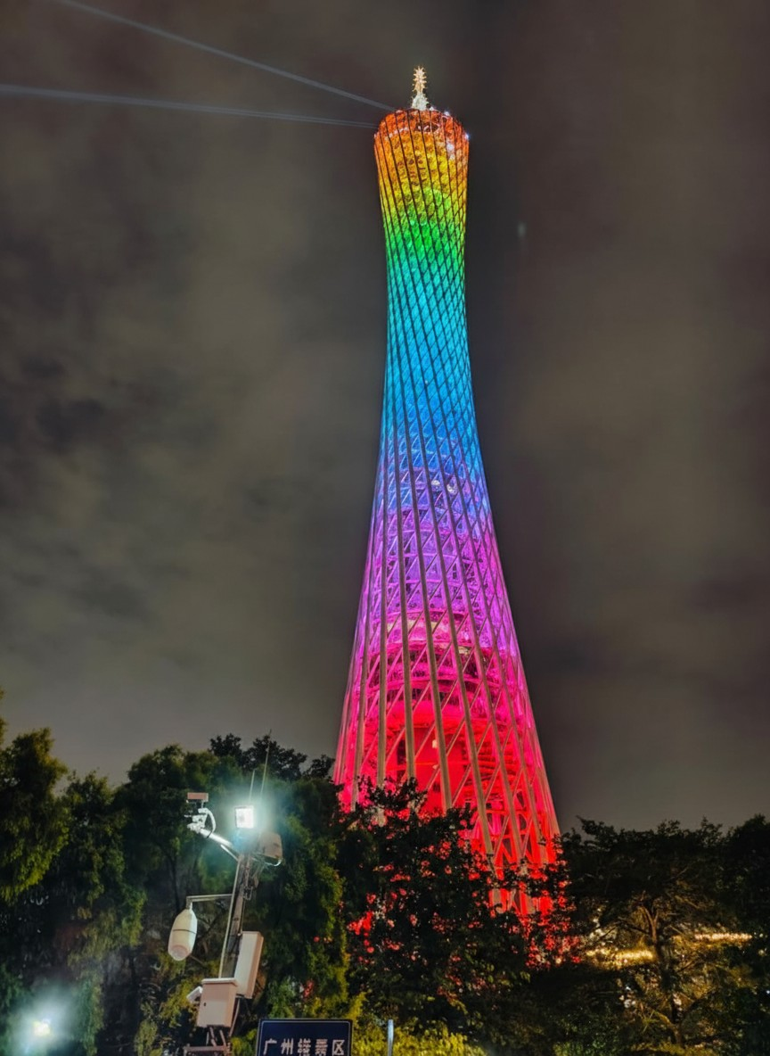 Canton Fair 2026 Bangladesh business visitors exploring Guangzhou exhibition hall